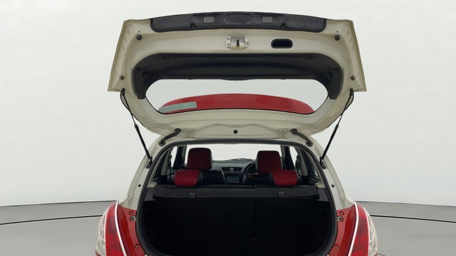 Second-hand 2016 Maruti Swift VXI for sale in Ahmedabad-20