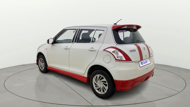 Second-hand 2016 Maruti Swift VXI for sale in Ahmedabad-4
