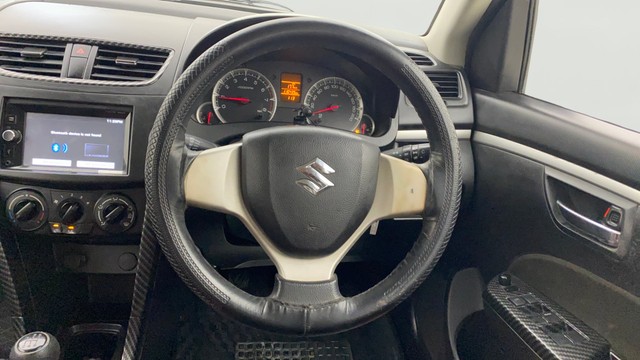Second-hand 2016 Maruti Swift VXI for sale in Ahmedabad-12