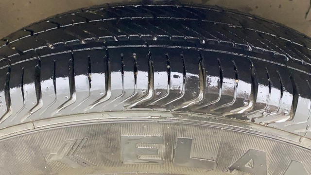 Second-hand 2016 Maruti Swift VXI for sale in Ahmedabad-28