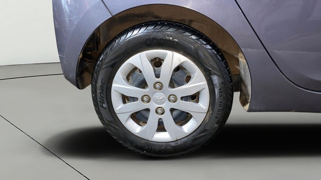 Second-hand 2018 Hyundai EON Magna Plus for sale in Kolkata-27