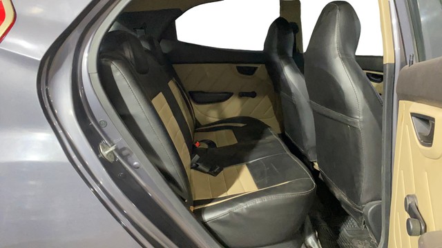 Second-hand 2018 Hyundai EON Magna Plus for sale in Kolkata-3