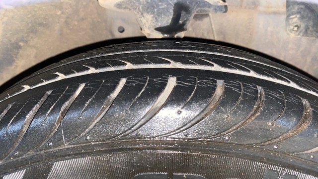 Second-hand 2018 Hyundai EON Magna Plus for sale in Kolkata-9