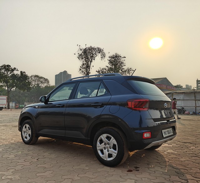 Second-hand 2019 Hyundai Venue S BSIV for sale in Mumbai-8