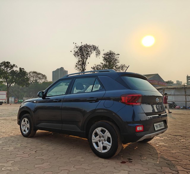 Second-hand 2019 Hyundai Venue S BSIV for sale in Mumbai-3