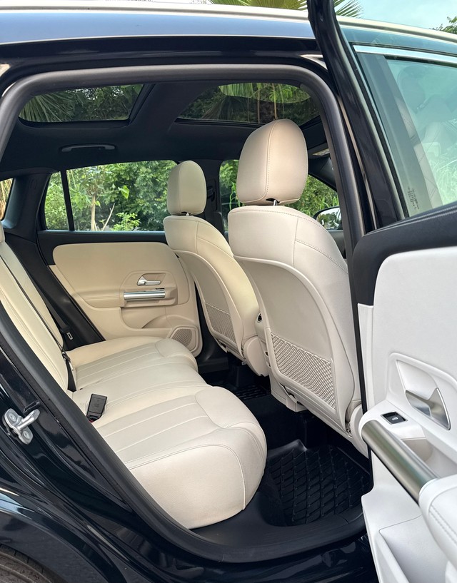 Second-hand 2024 Mercedes-Benz GLA 200 for sale in New Delhi-10