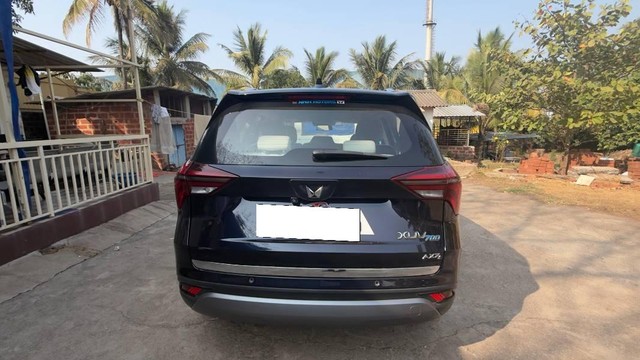 Second-hand 2023 Mahindra XUV700 AX7 AT BSVI for sale in Navi Mumbai-2