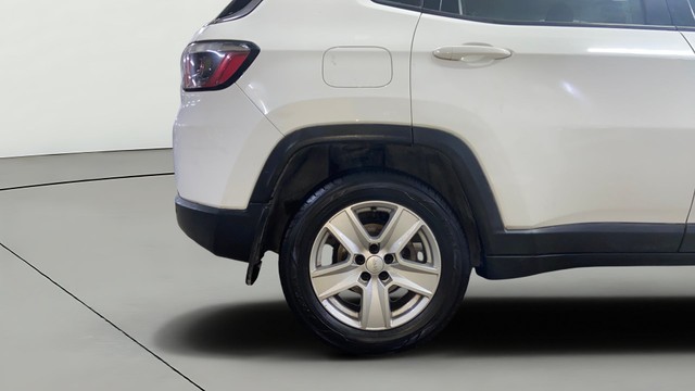 Second-hand 2021 Jeep Compass 1.4 Sport for sale in Surat-27