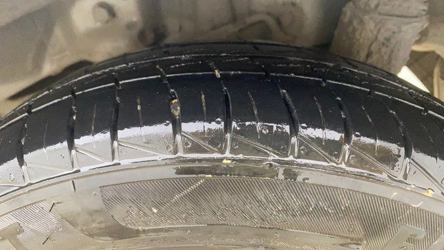 Second-hand 2015 Hyundai EON Era Plus for sale in Ahmedabad-31