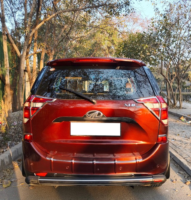 Mahindra XUV500 W7 BSIV Second-hand 2019 Mahindra XUV500 W7 BSIV for sale in New Delhi-2