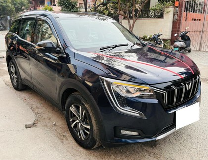 Second-hand 2024 Mahindra XUV700 AX5 7 Str Diesel for sale in New Delhi