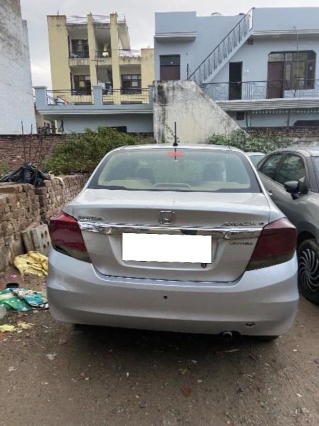Honda Amaze Anniversary Edition Second-hand 2015 Honda Amaze Anniversary Edition for sale in Zirakpur-2