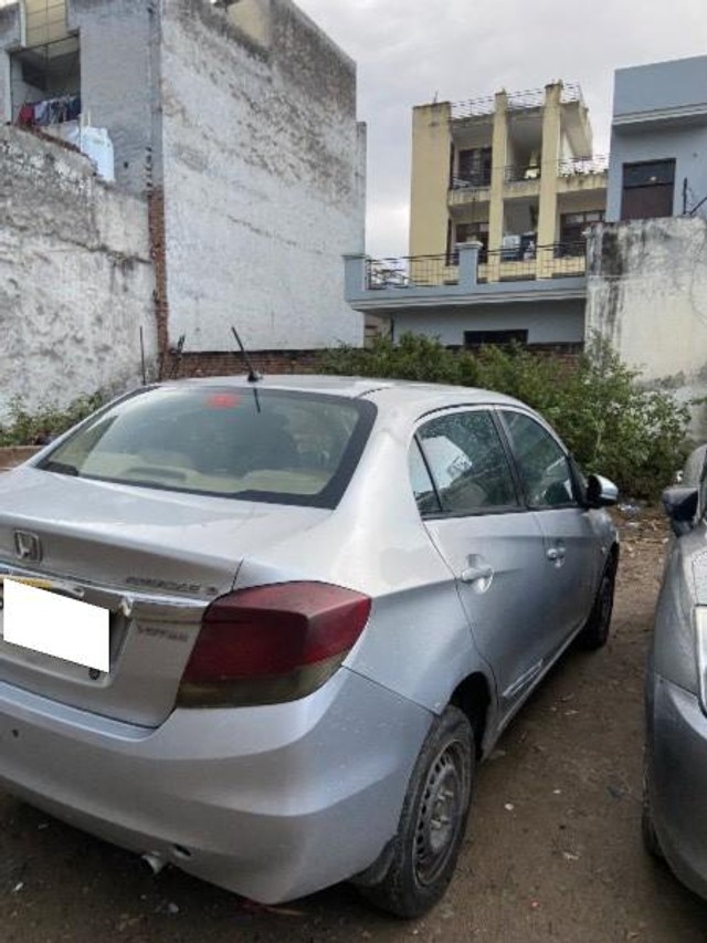 Honda Amaze Anniversary Edition Second-hand 2015 Honda Amaze Anniversary Edition for sale in Zirakpur-1