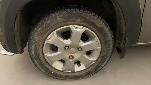 Second-hand 2019 Renault KWID Climber 1.0 MT for sale in Bangalore-20