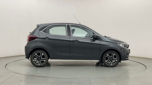 Second-hand 2021 Tata Tiago XZA AMT for sale in Thane-2