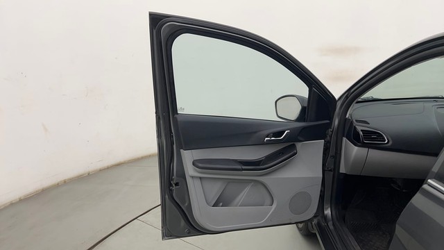 Second-hand 2021 Tata Tiago XZA AMT for sale in Thane-33