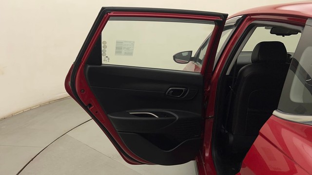 Second-hand 2021 Hyundai i20 Asta Turbo DCT for sale in Mumbai-36