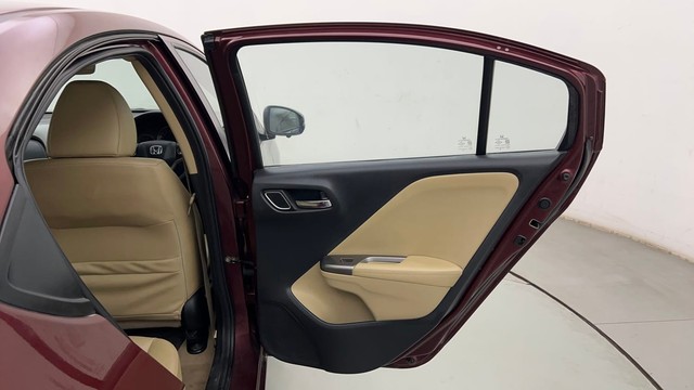 Second-hand 2018 Honda City VX CVT for sale in Mumbai-36