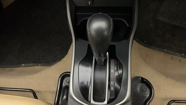 Second-hand 2018 Honda City VX CVT for sale in Mumbai-12