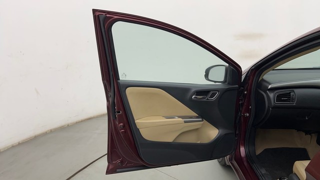 Second-hand 2018 Honda City VX CVT for sale in Mumbai-25