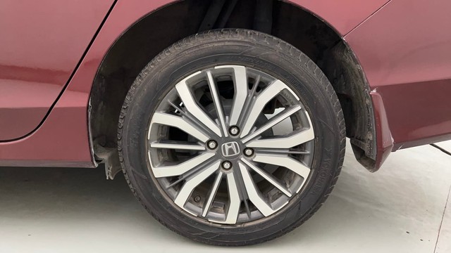 Second-hand 2018 Honda City VX CVT for sale in Mumbai-19