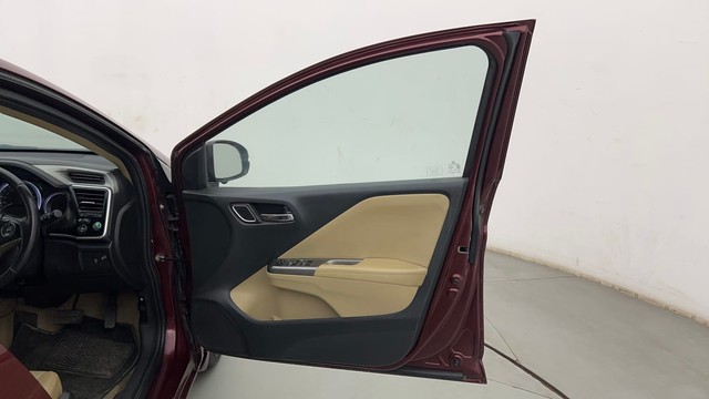 Second-hand 2018 Honda City VX CVT for sale in Mumbai-16