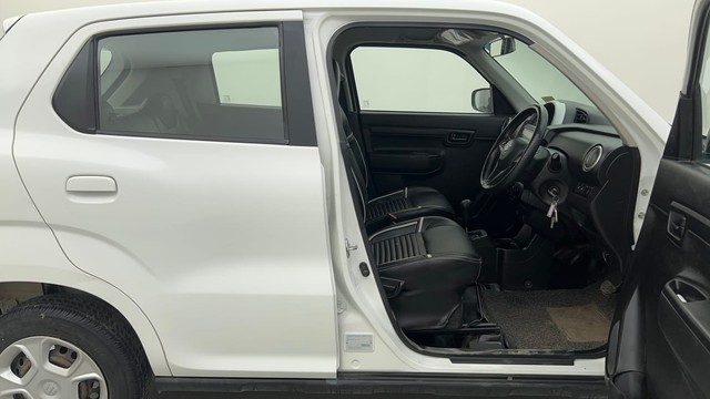 Second-hand 2023 Maruti Suzuki S-Presso VXI Plus Opt AT 2019-2022 for sale in Ahmedabad-15