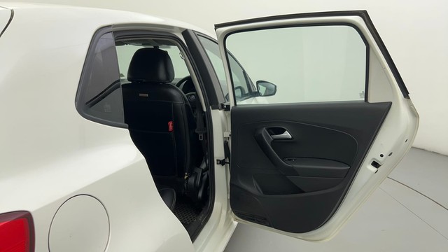 Second-hand 2015 Volkswagen Polo Petrol Comfortline 1.2L for sale in Ahmedabad-29