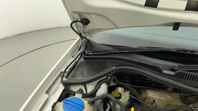 Second-hand 2015 Volkswagen Polo Petrol Comfortline 1.2L for sale in Ahmedabad-39