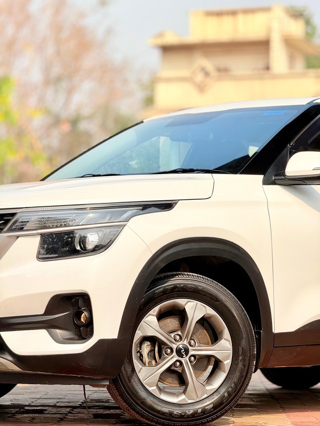 Second-hand 2022 Kia Seltos HTK Plus D for sale in Surat-12