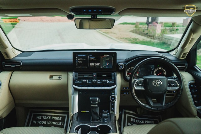 Second-hand 2023 Toyota Land Cruiser 300 ZX for sale in New Delhi-5