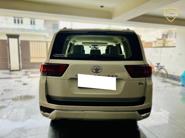 Second-hand 2023 Toyota Land Cruiser 300 ZX for sale in New Delhi-2