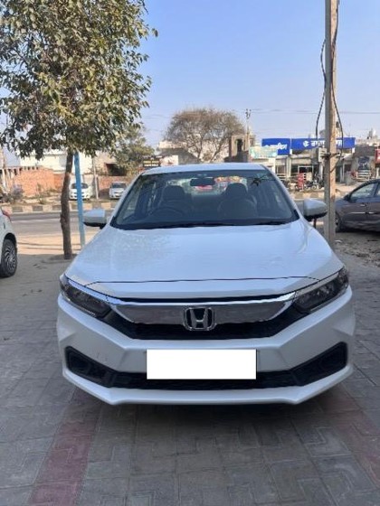 Second-hand 2018 Honda Amaze S i-VTEC for sale in Mansa