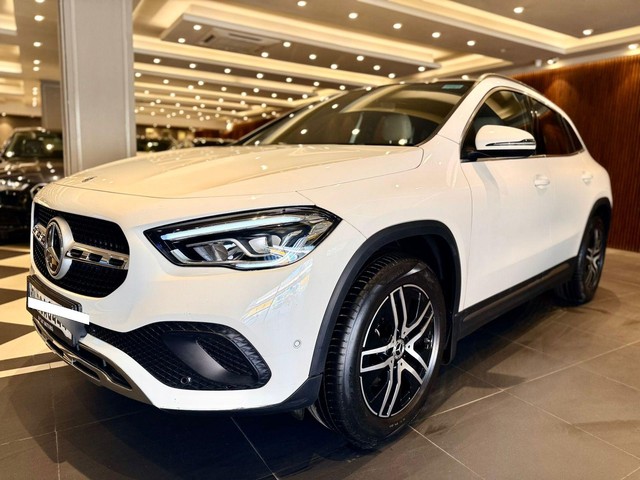 Second-hand 2022 Mercedes-Benz GLA 200 BSVI for sale in New Delhi-2