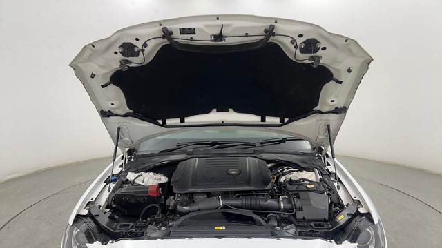 Second-hand 2017 Jaguar XF 2.0 Diesel Prestige for sale in Pune-8