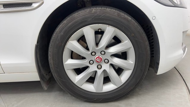 Second-hand 2017 Jaguar XF 2.0 Diesel Prestige for sale in Pune-17