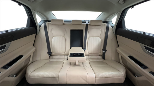Second-hand 2017 Jaguar XF 2.0 Diesel Prestige for sale in Pune-38