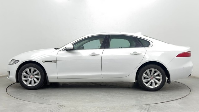 Second-hand 2017 Jaguar XF 2.0 Diesel Prestige for sale in Pune-6