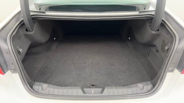 Second-hand 2017 Jaguar XF 2.0 Diesel Prestige for sale in Pune-9