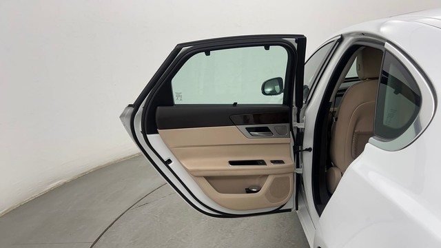 Second-hand 2017 Jaguar XF 2.0 Diesel Prestige for sale in Pune-29