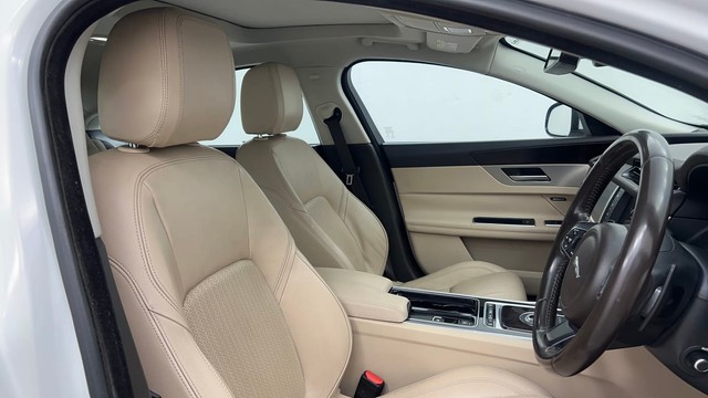 Second-hand 2017 Jaguar XF 2.0 Diesel Prestige for sale in Pune-15