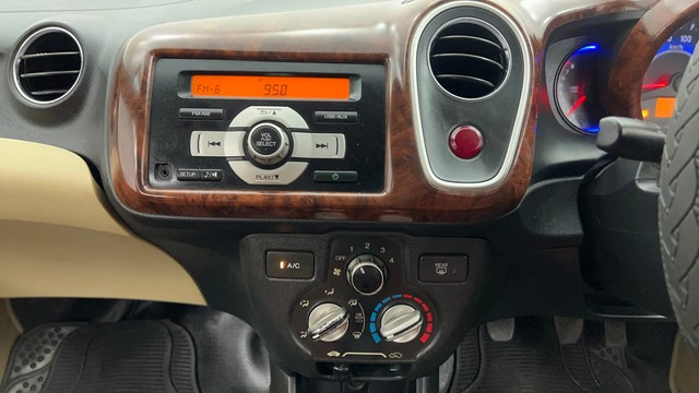 Second-hand 2015 Ford Figo Petrol ZXI for sale in Pune-37