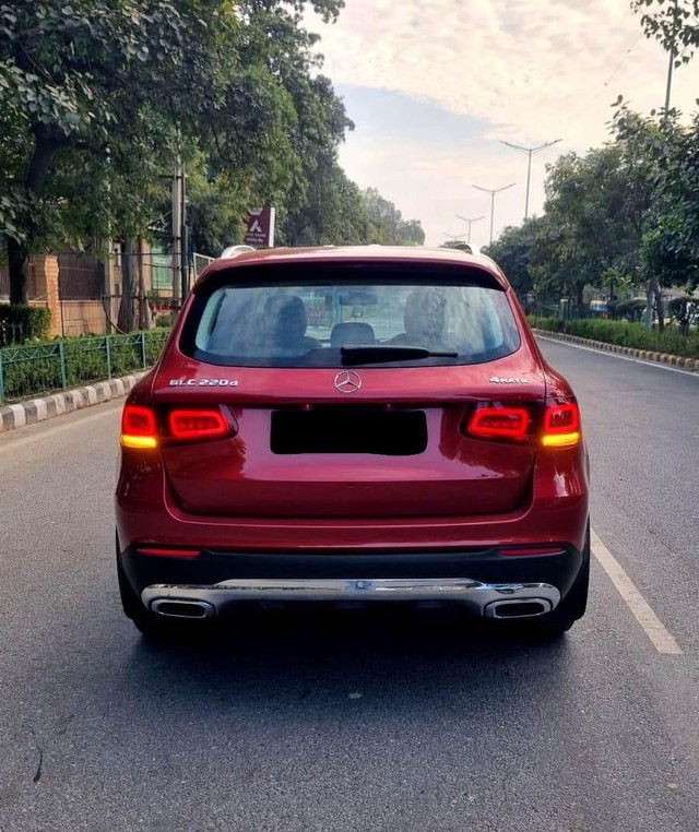 Second-hand 2021 Mercedes-Benz GLC 220d 4MATIC for sale in New Delhi-25