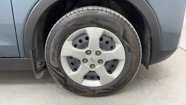 Second-hand 2023 Mahindra XUV300 W6 Diesel for sale in Pune-17