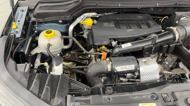 Second-hand 2023 Mahindra XUV300 W6 Diesel for sale in Pune-35