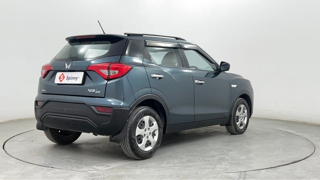Second-hand 2023 Mahindra XUV300 W6 Diesel for sale in Pune-3