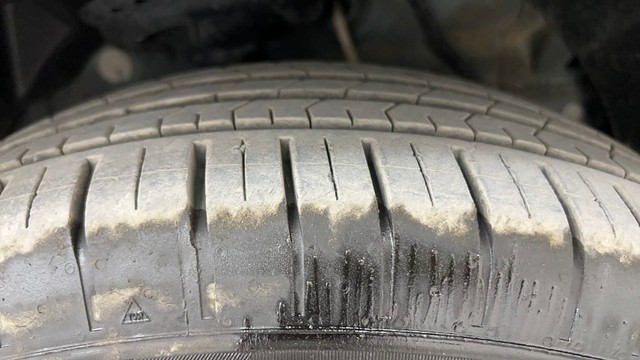 Second-hand 2023 Mahindra XUV300 W6 Diesel for sale in Pune-37