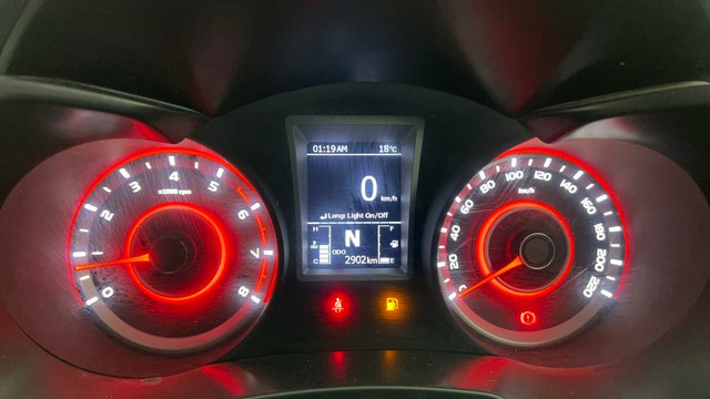 Second-hand 2023 Mahindra XUV300 W6 Diesel for sale in Pune-13