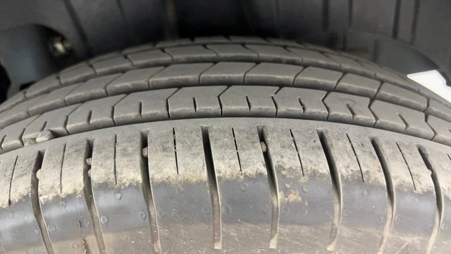 Second-hand 2023 Mahindra XUV300 W6 Diesel for sale in Pune-29