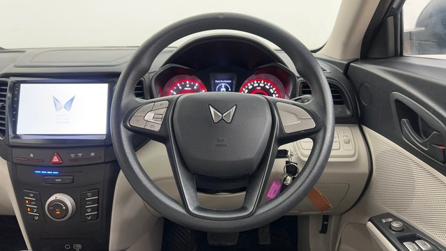 Second-hand 2023 Mahindra XUV300 W6 Diesel for sale in Pune-25